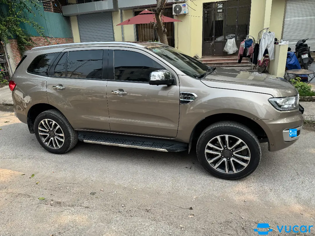 Ford Everest Titanium 2.0L 4x4 AT 2019 - Ngoại thất 3