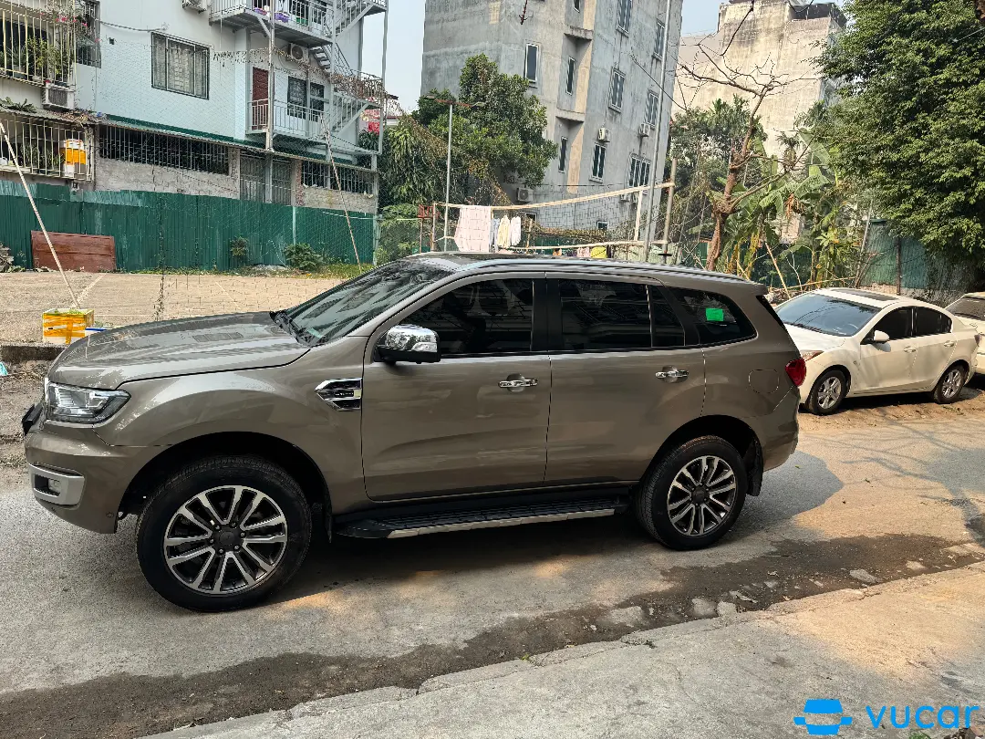 Ford Everest Titanium 2.0L 4x4 AT 2019 - Ngoại thất 8