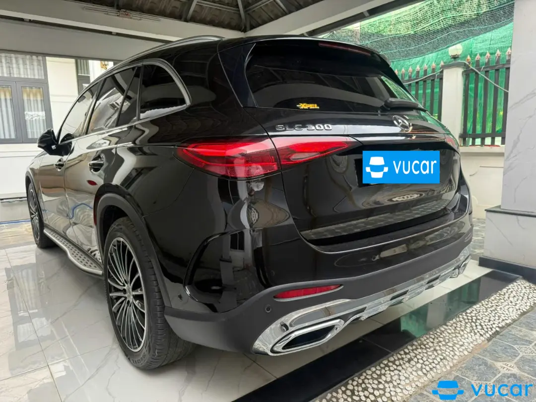Mercedes Glc 300 4Matic 2023 5000km - Ngoại thất 4