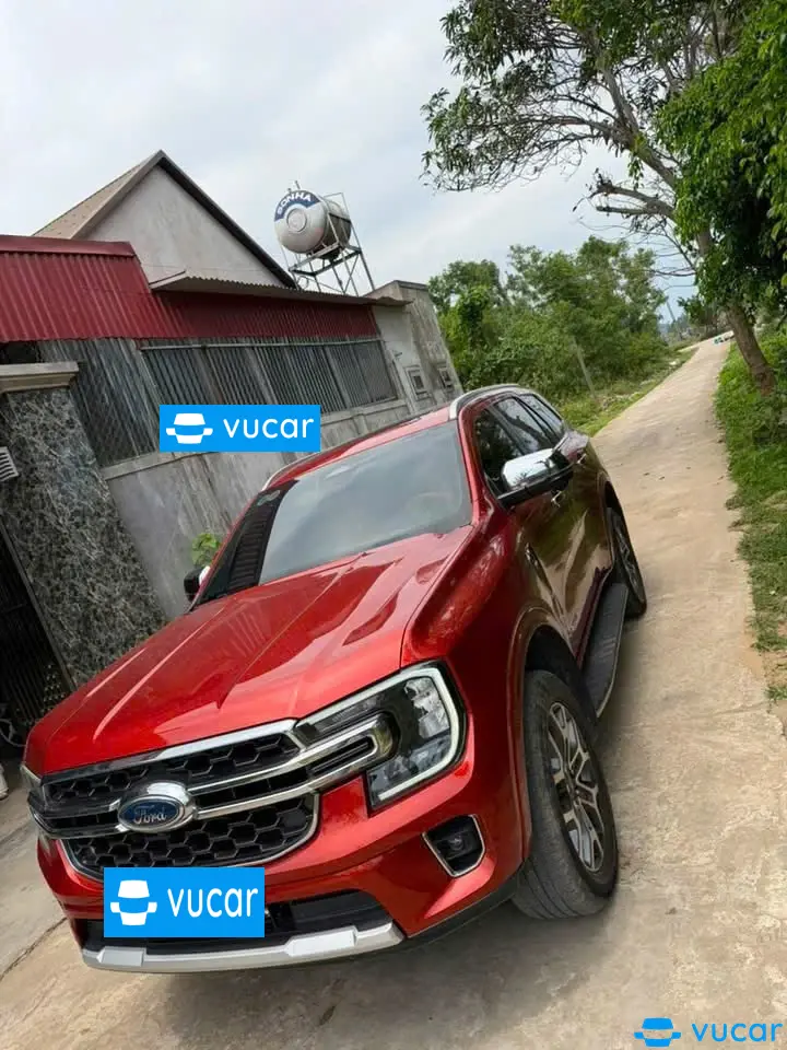 Ảnh xe Ford Everest Titanium 2.0L 4x2 AT 2023 - ảnh 1