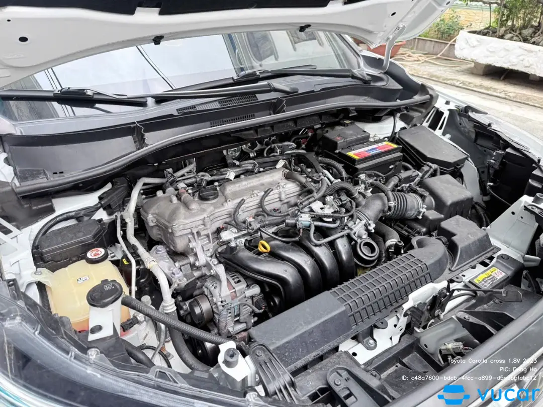 Toyota Corolla cross 1.8V 2023 - Khoang động cơ 2