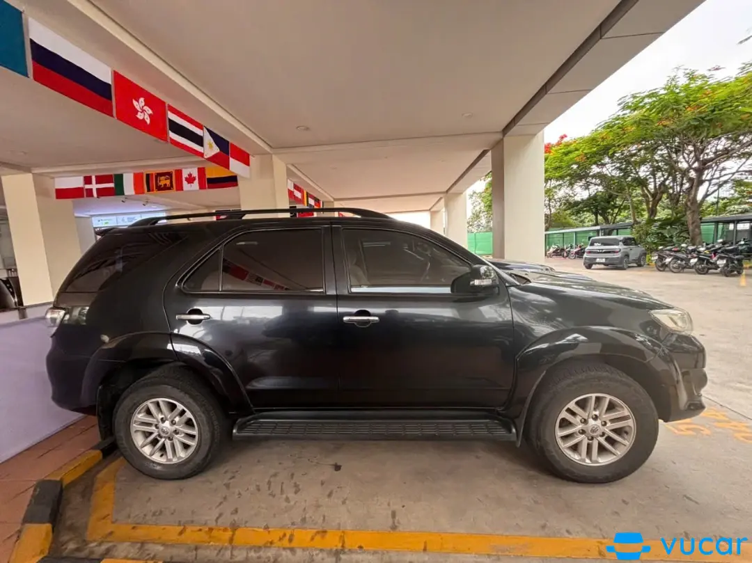 Toyota Fortuner 2.5G 2014 - Ngoại thất 4