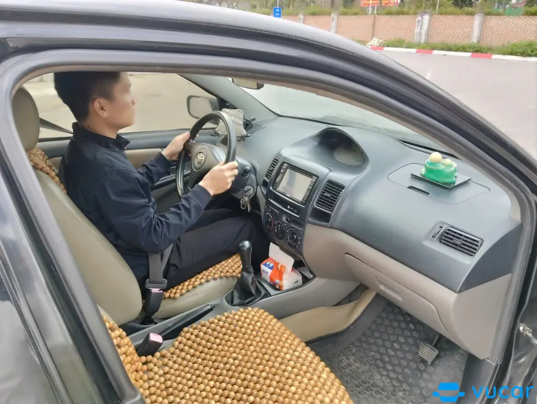 Toyota Vios 1.5 MT 2005 - Nội thất 1