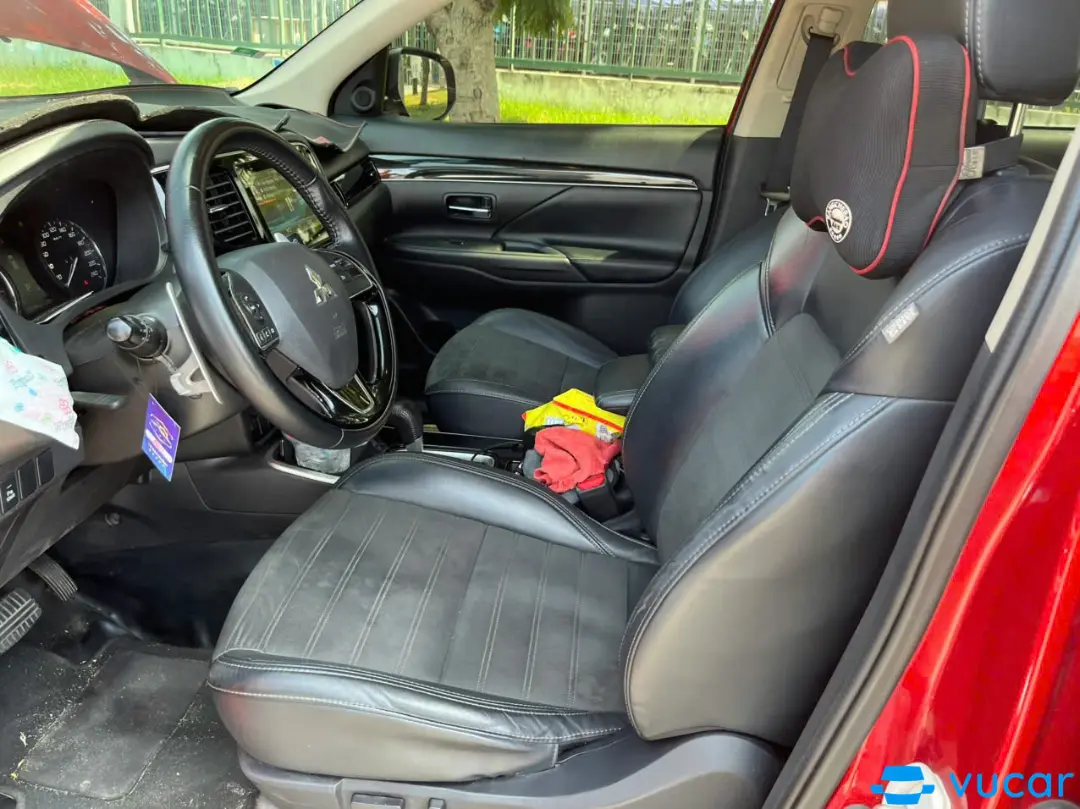 Mitsubishi outlander 2022 base - Nội thất 2