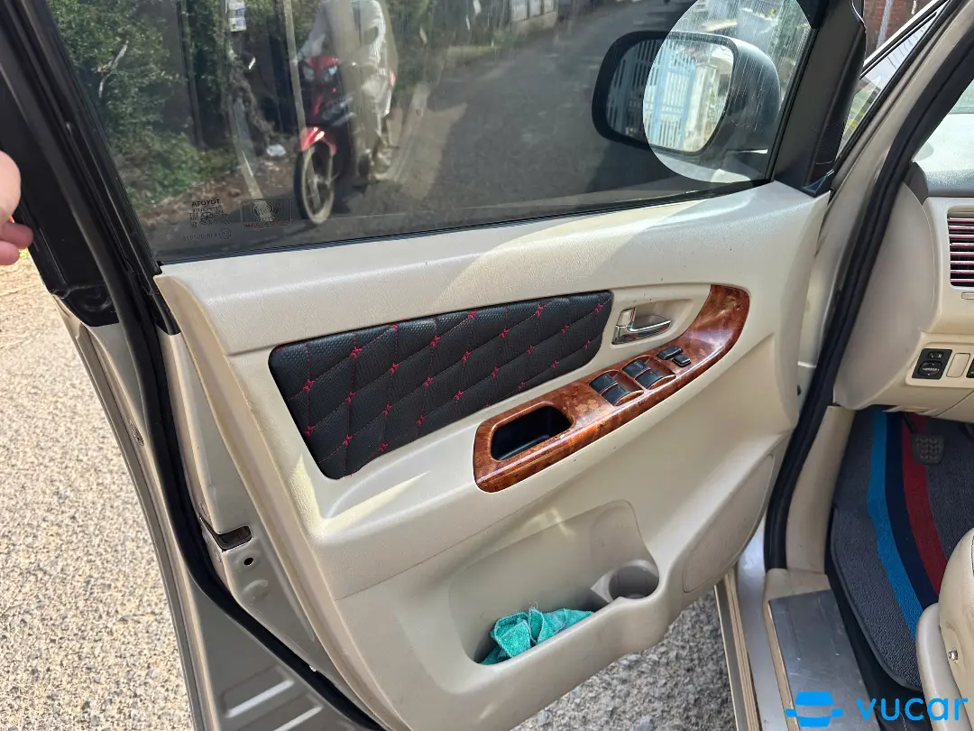 Toyota Innova 2.0G 2008 - Nội thất 4