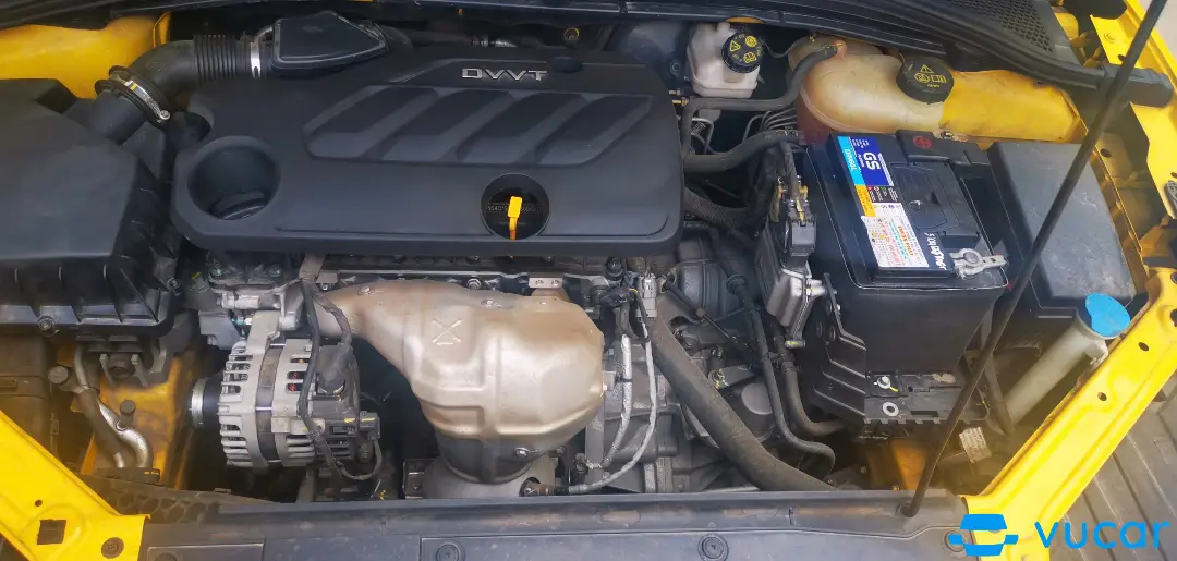 MG 5 Luxury 2022  - Khoang động cơ 1