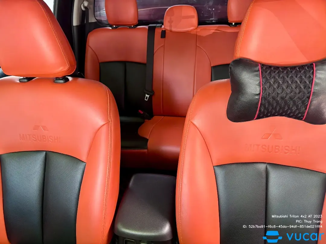 Mitsubishi Triton 4x2 AT 2023 - Nội thất 2
