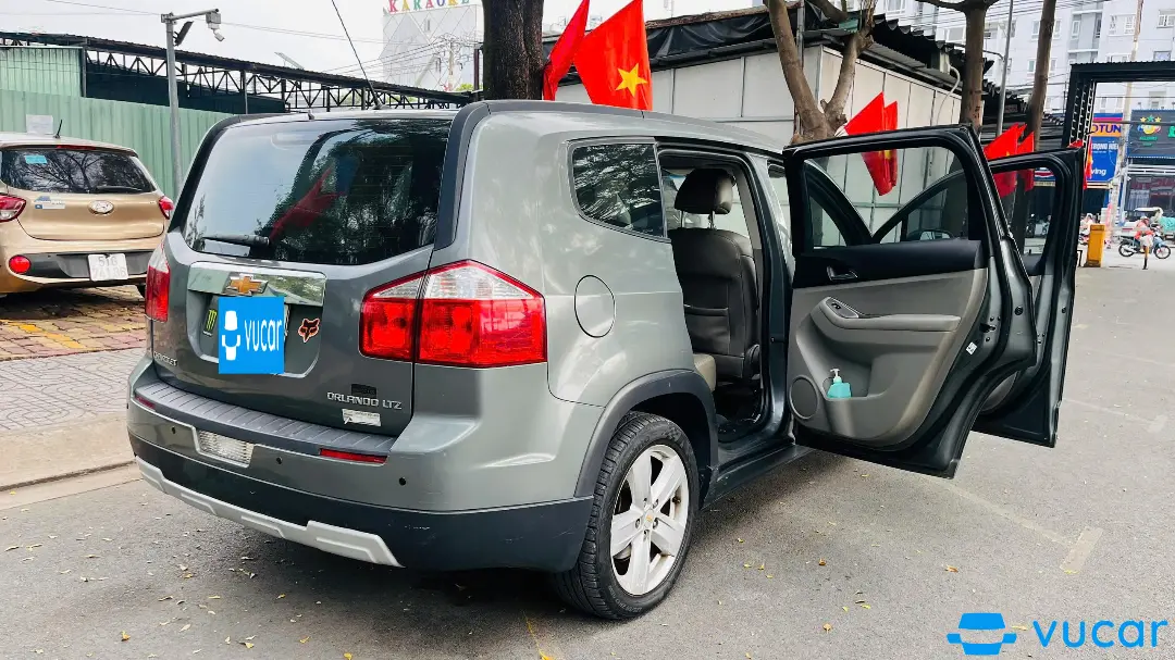 Chevrolet Orlando LTZ 1.8 AT 2011 - Ngoại thất 2