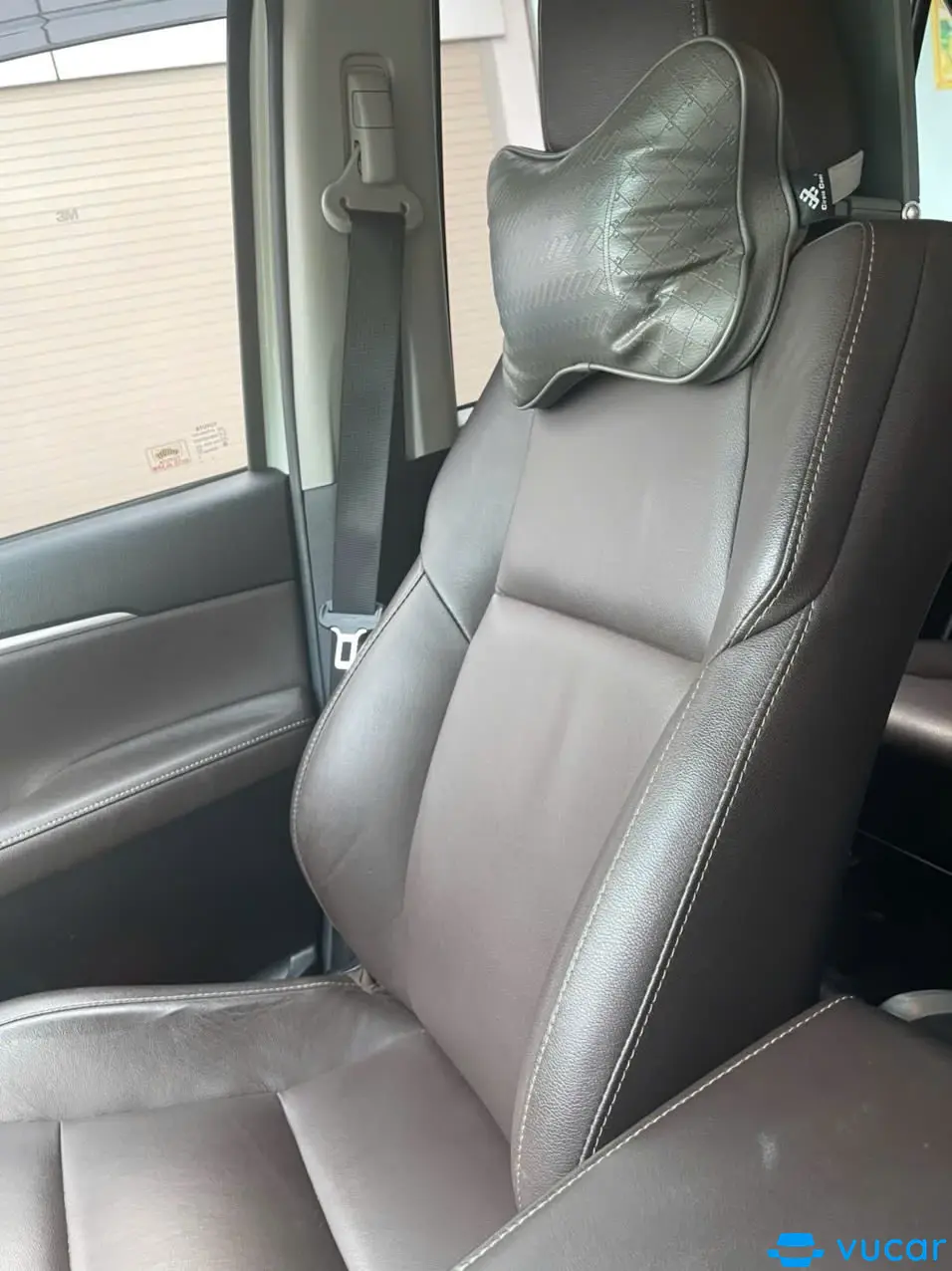 Toyota Fortuner 2.7V 4x2 AT 2018 - Nội thất 2