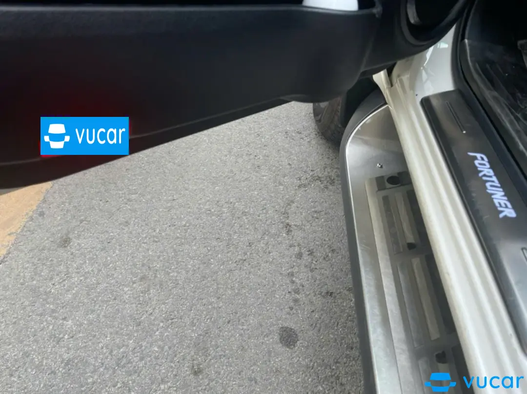 Toyota Fortuner 2.7V 4x2 AT 2018 - Nội thất 3