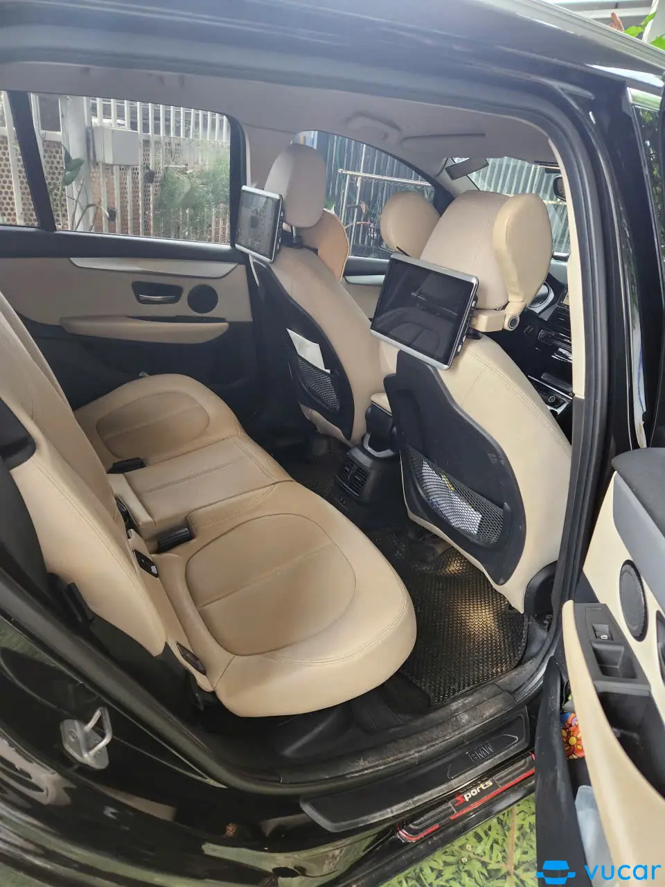 BMW 2 Series 218i Gran Tourer 2018 - Nội thất 1