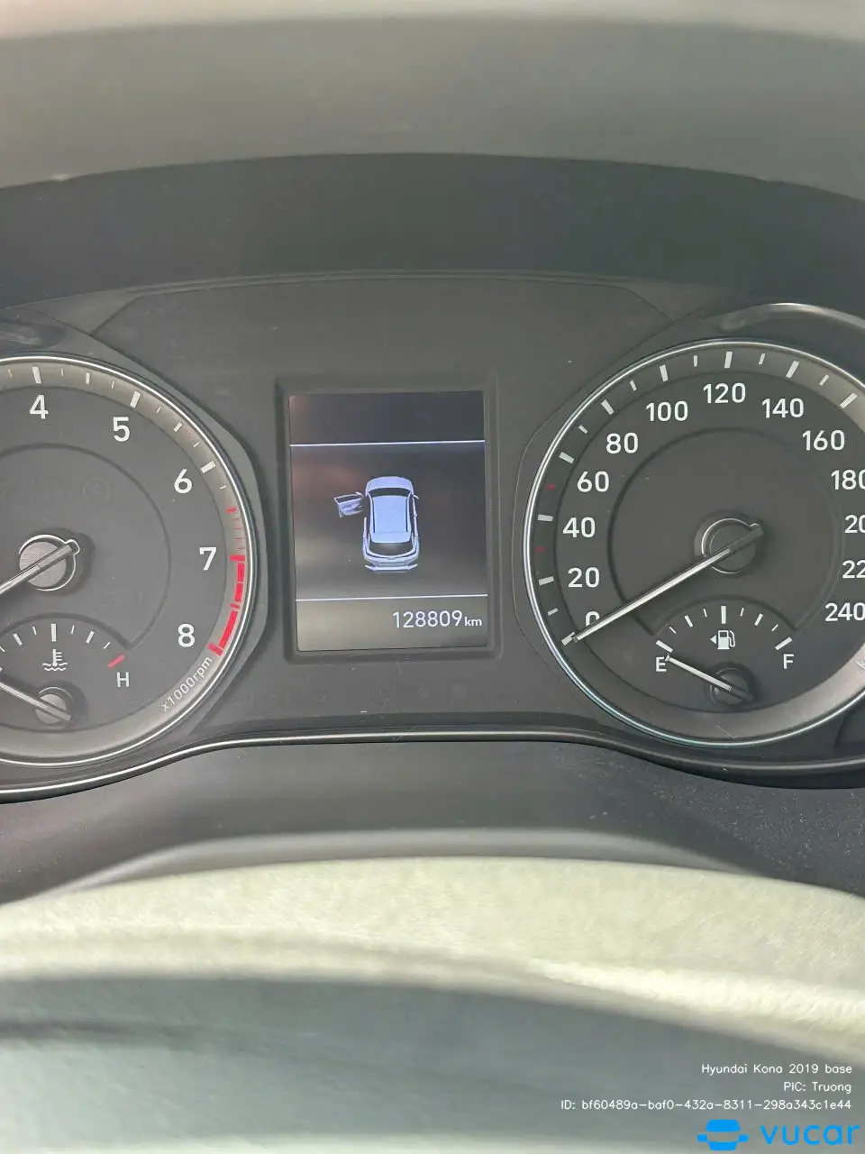 Hyundai Kona 2019 base - Nội thất 1