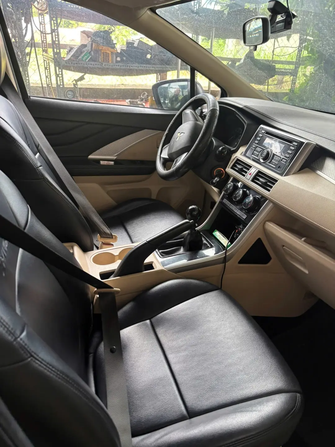 Mitsubishi Xpander 1.5 MT 2019 - Nội thất 1