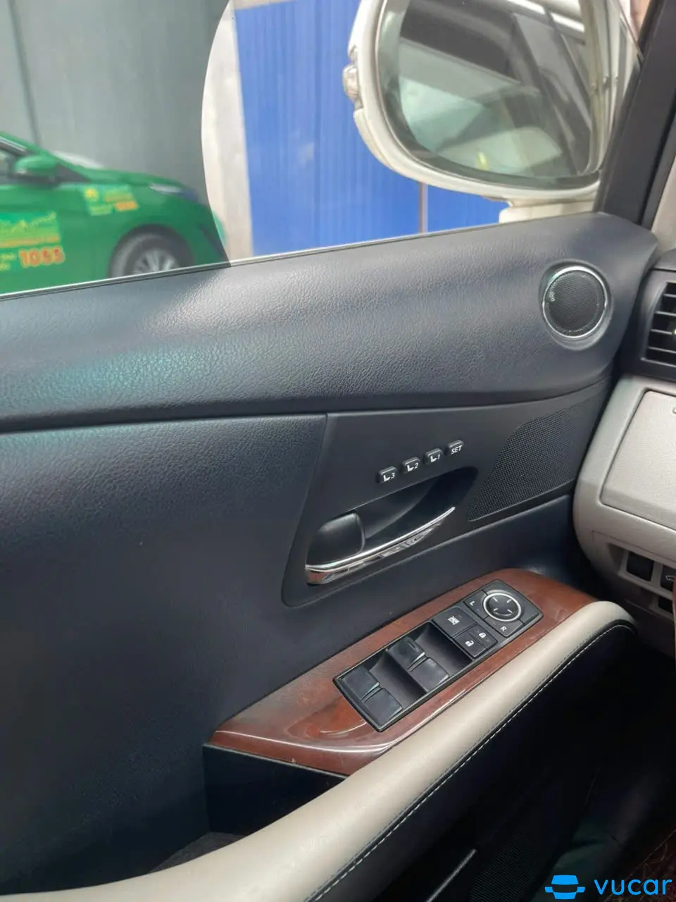 Lexux rx450h đời 2009 - Nội thất 11