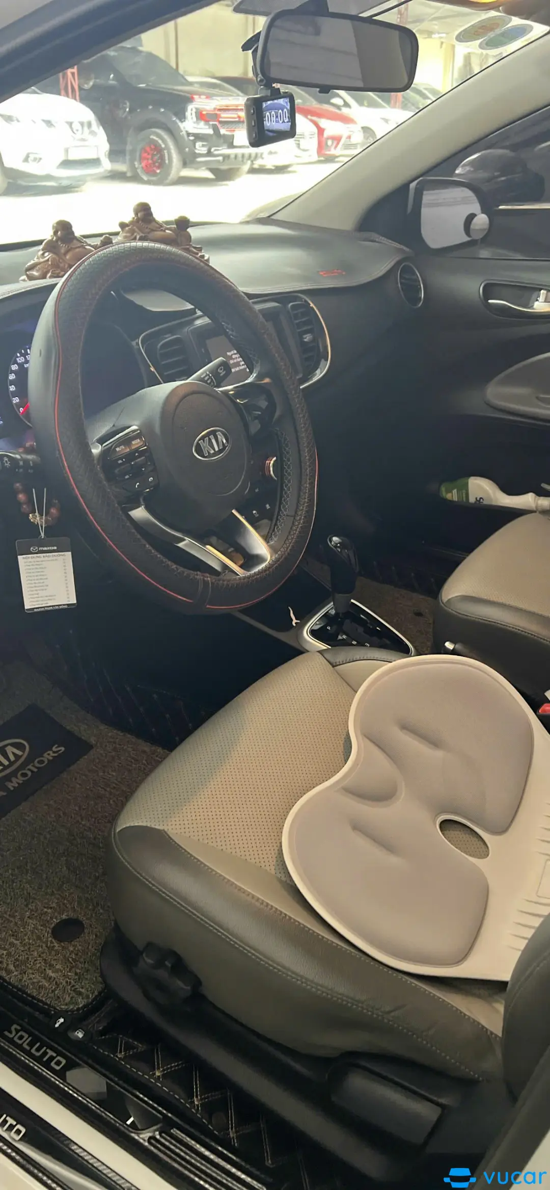 Kia Soluto 1.4 AT Deluxe 2020 - Nội thất 2