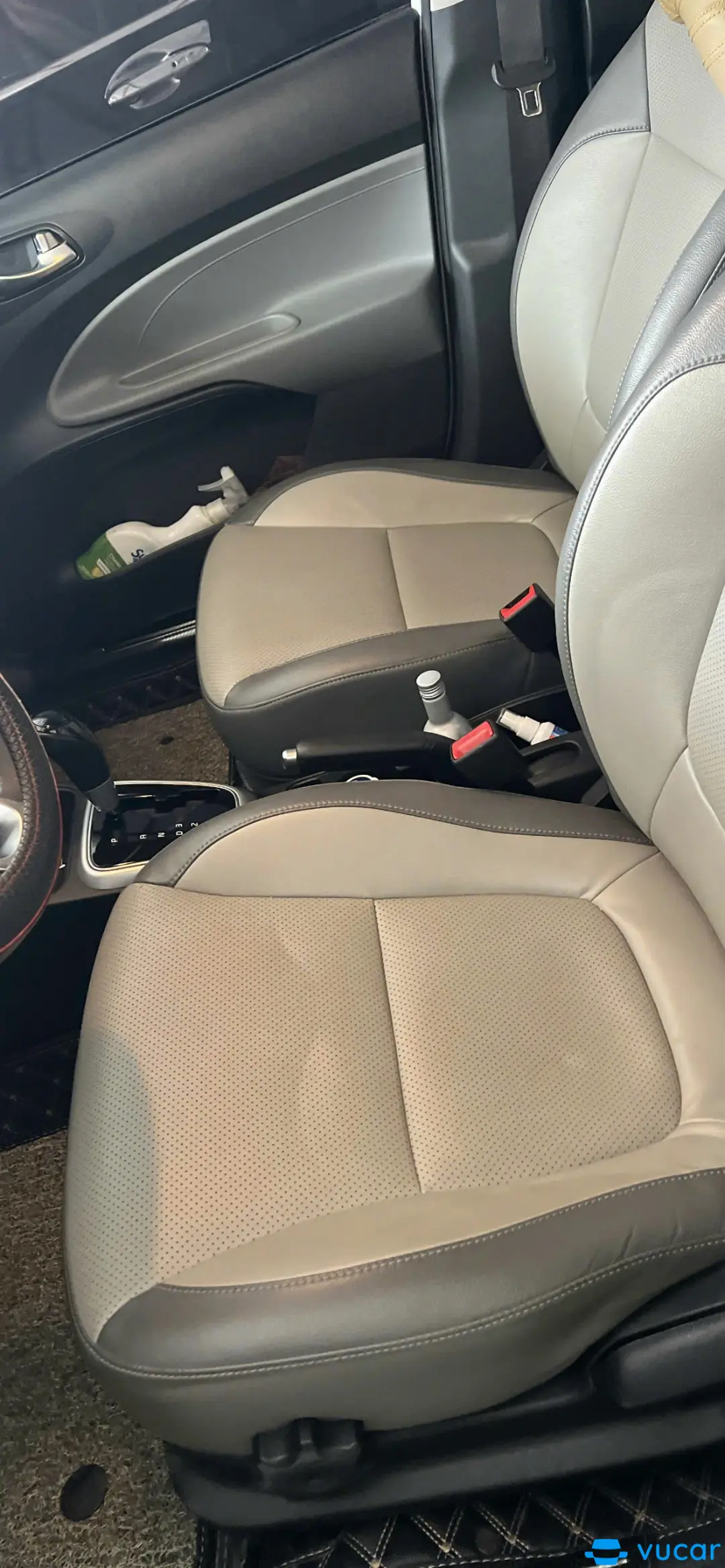 Kia Soluto 1.4 AT Deluxe 2020 - Nội thất 5