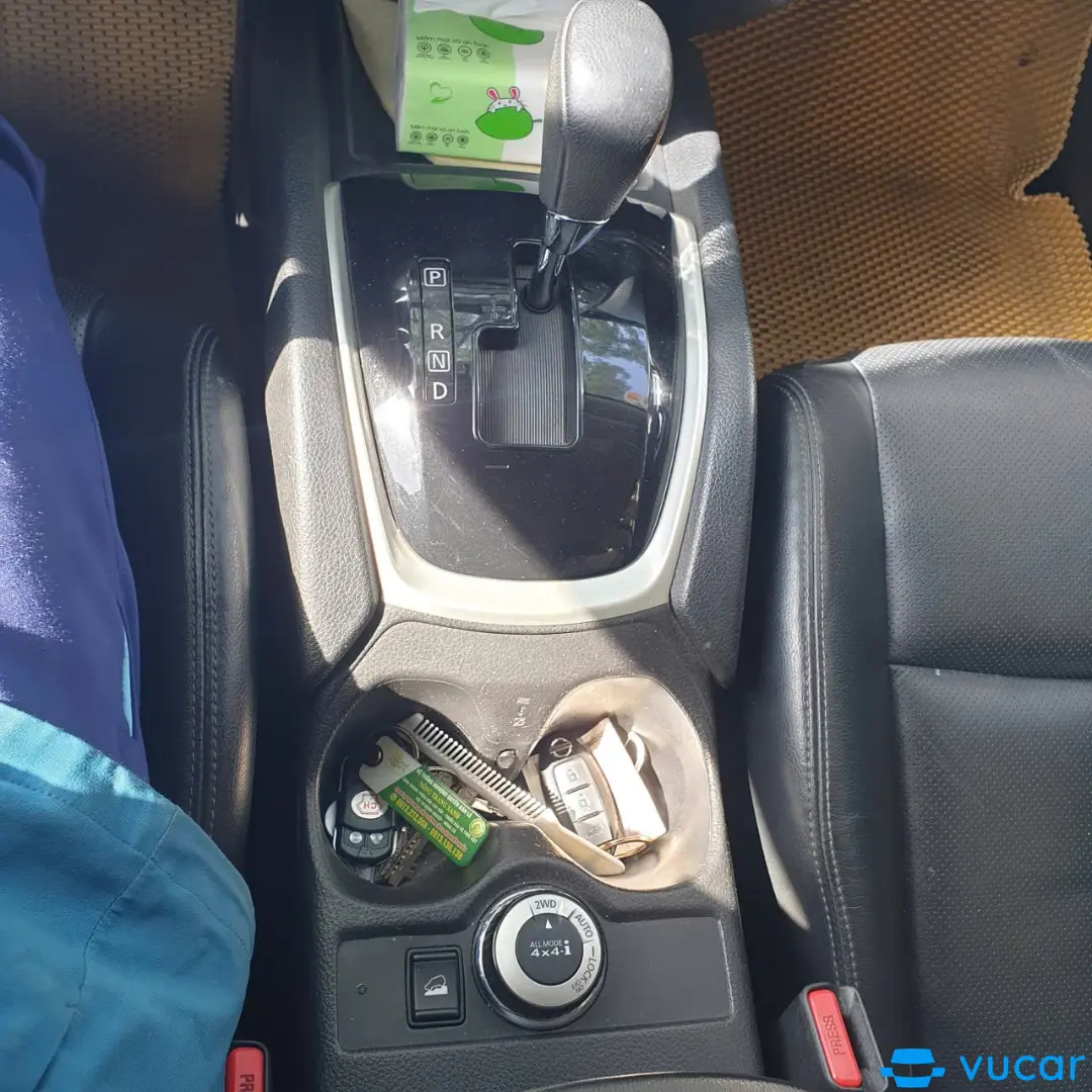 nissan - Nội thất 1