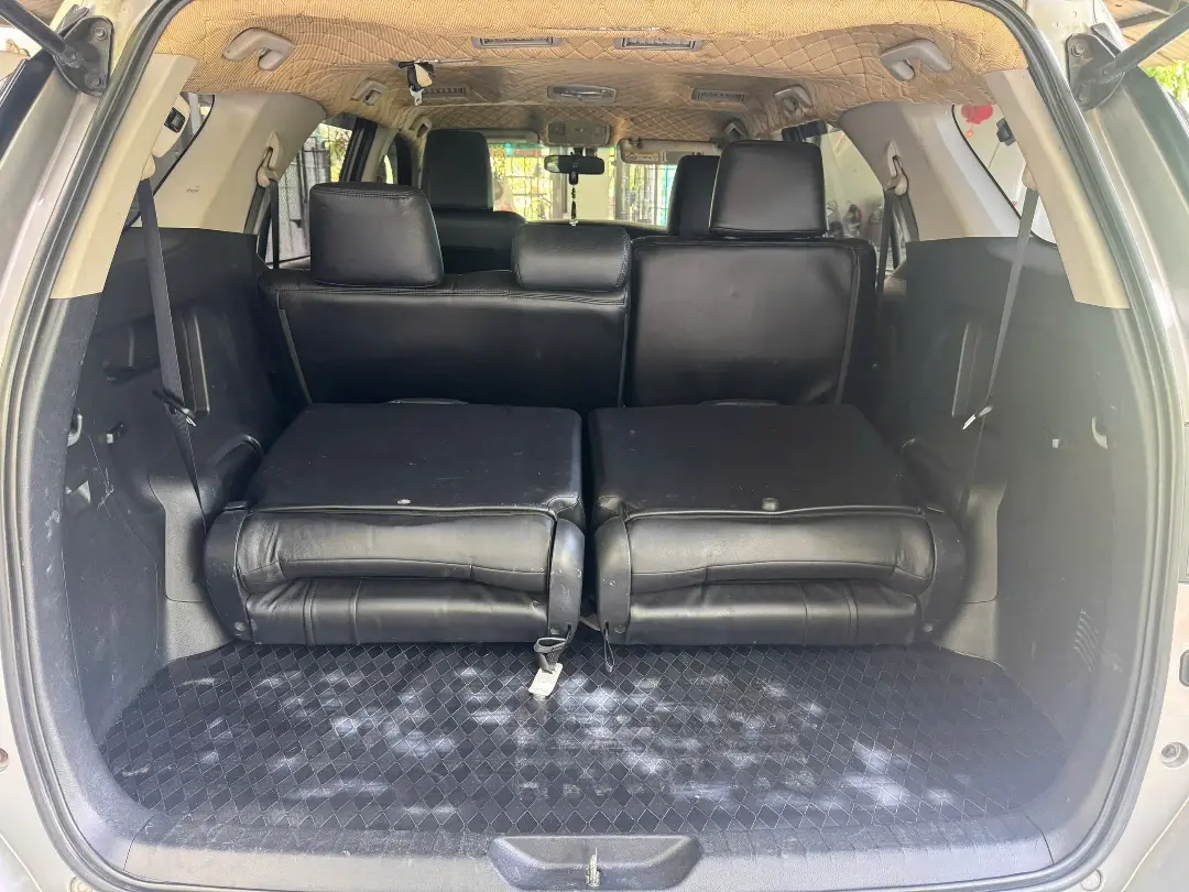 Toyota Fortuner 2.4G 4x2 MT 2017 - Nội thất 1