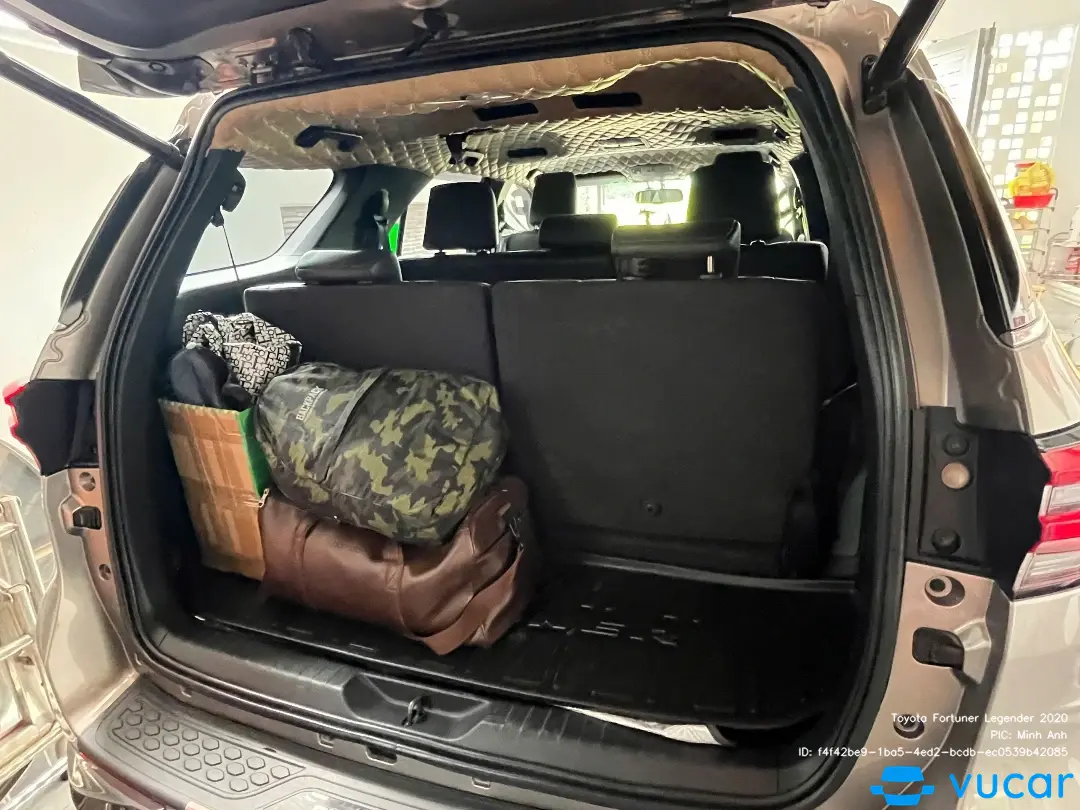 Toyota Fortuner 2.4G 4x2 AT Legender 2020 - Nội thất 2