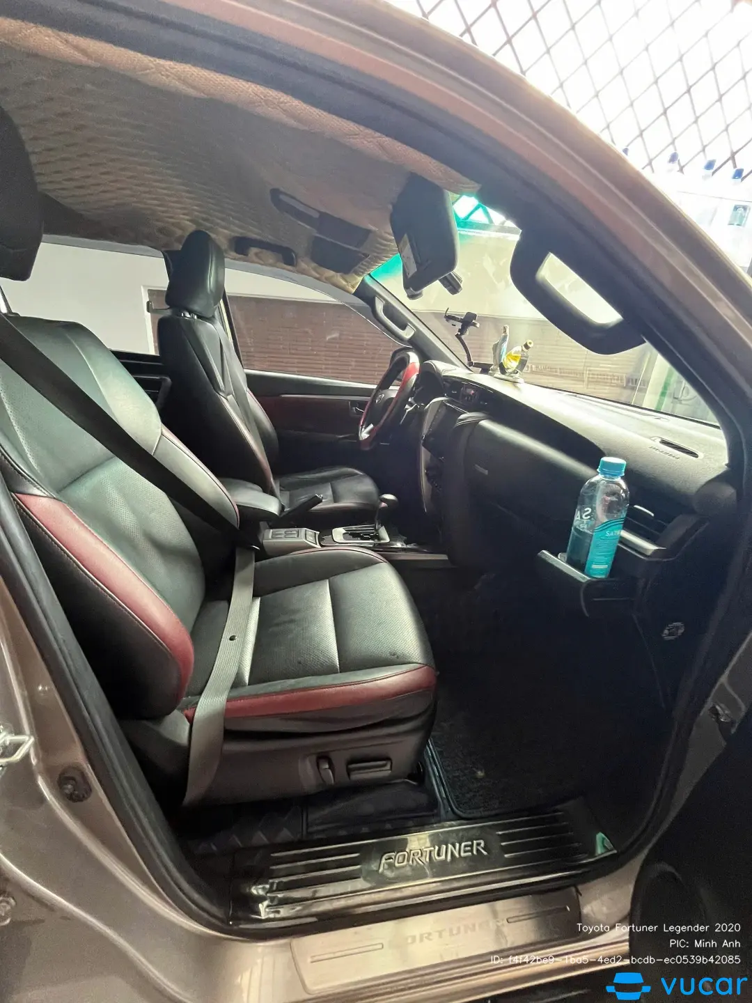 Toyota Fortuner 2.4G 4x2 AT Legender 2020 - Nội thất 4