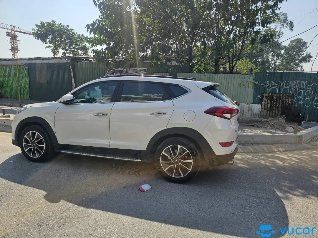 Hyundai Tucson 2.0 AT 2018 - Ngoại thất 8