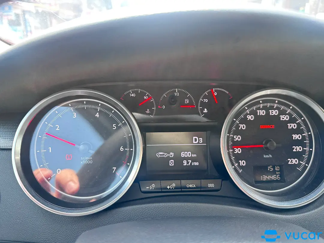 Peugeot 508 1.6 AT 2015 - Nội thất 5