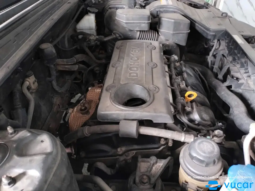 Hyundai SantaFe 2.4L 4WD 2011 - Khoang động cơ 3
