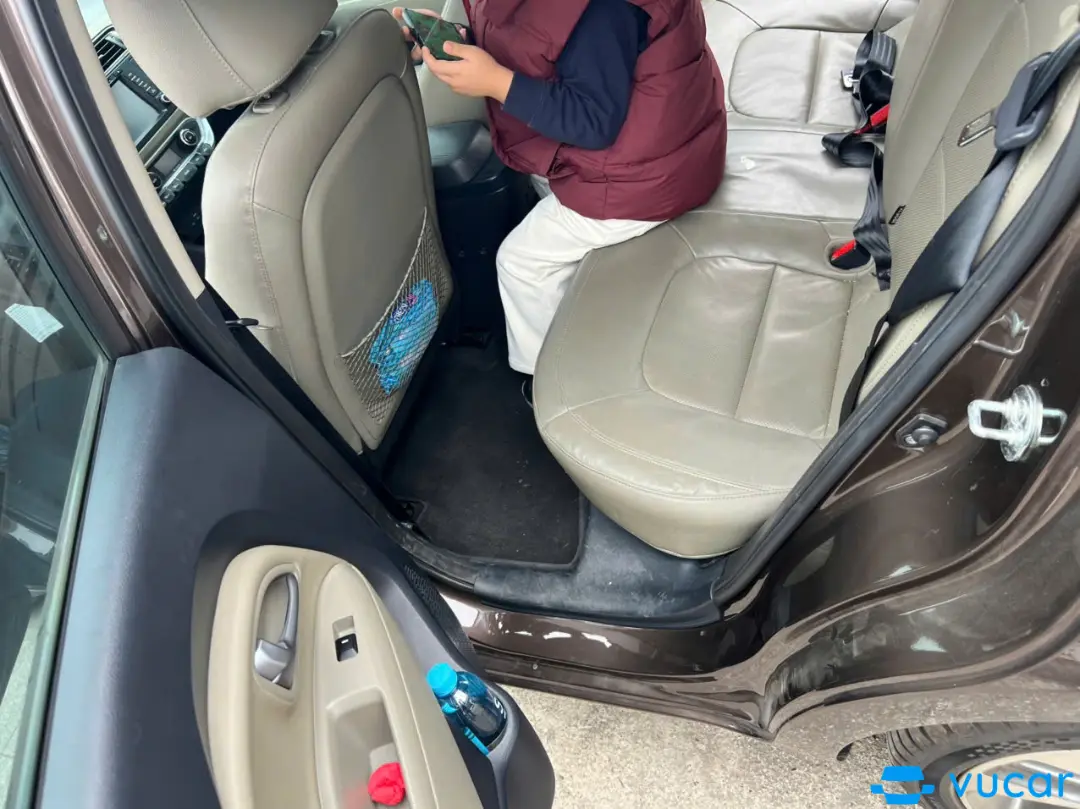 Kia Rio 1.4 AT 2015 - Nội thất 2