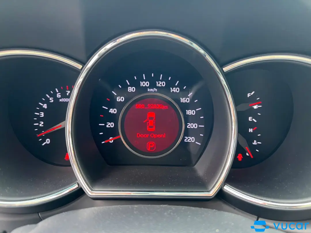 Kia Rio 1.4 AT 2015 - Nội thất 4
