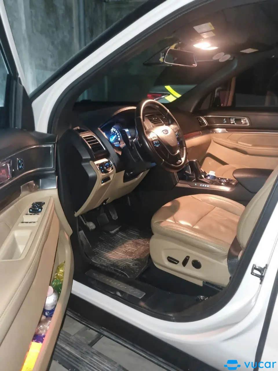 Ford Explorer limited 2017 - Nội thất 3