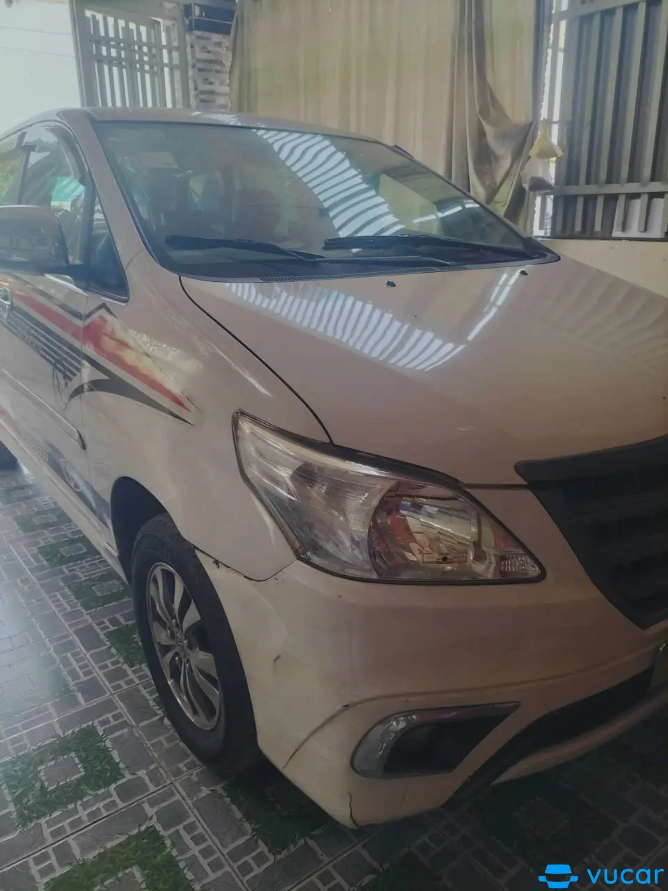 Ảnh xe innova 2016 