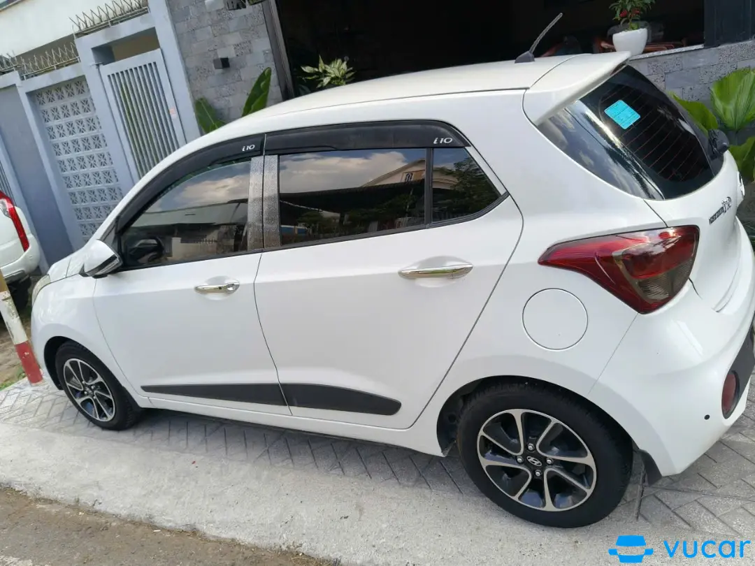 Hyundai i10 Grand 1.2 MT Base 2018 - Ngoại thất 4