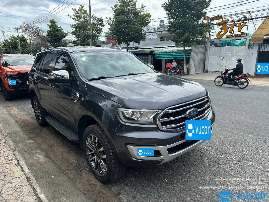 Ảnh xe Ford Everest Titanium 2.0L 4x2 AT 2019 - ảnh 4
