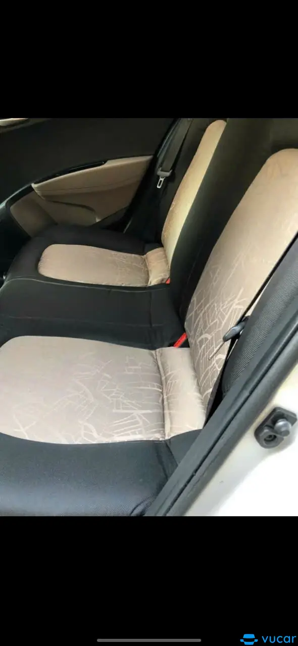 Hyundai i10 Grand 1.0 MT Base 2015 - Nội thất 5