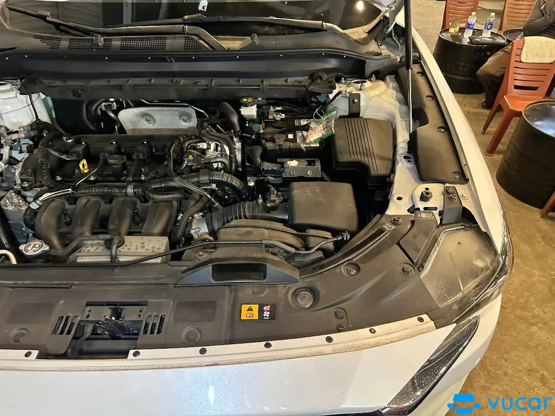 Mazda Cx8 Premium 2023 - Khoang động cơ 1