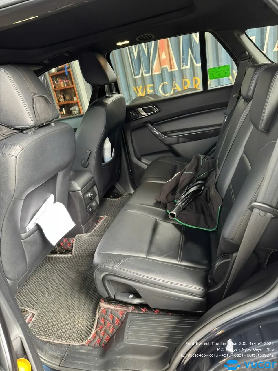 Ford Everest Titanium Plus 2.0L 4x4 AT 2022 - Nội thất 2
