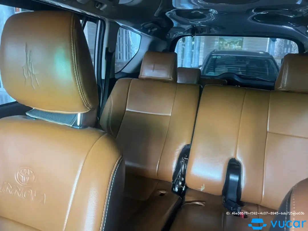 Toyota Innova 2.0G 2016 - Nội thất 8