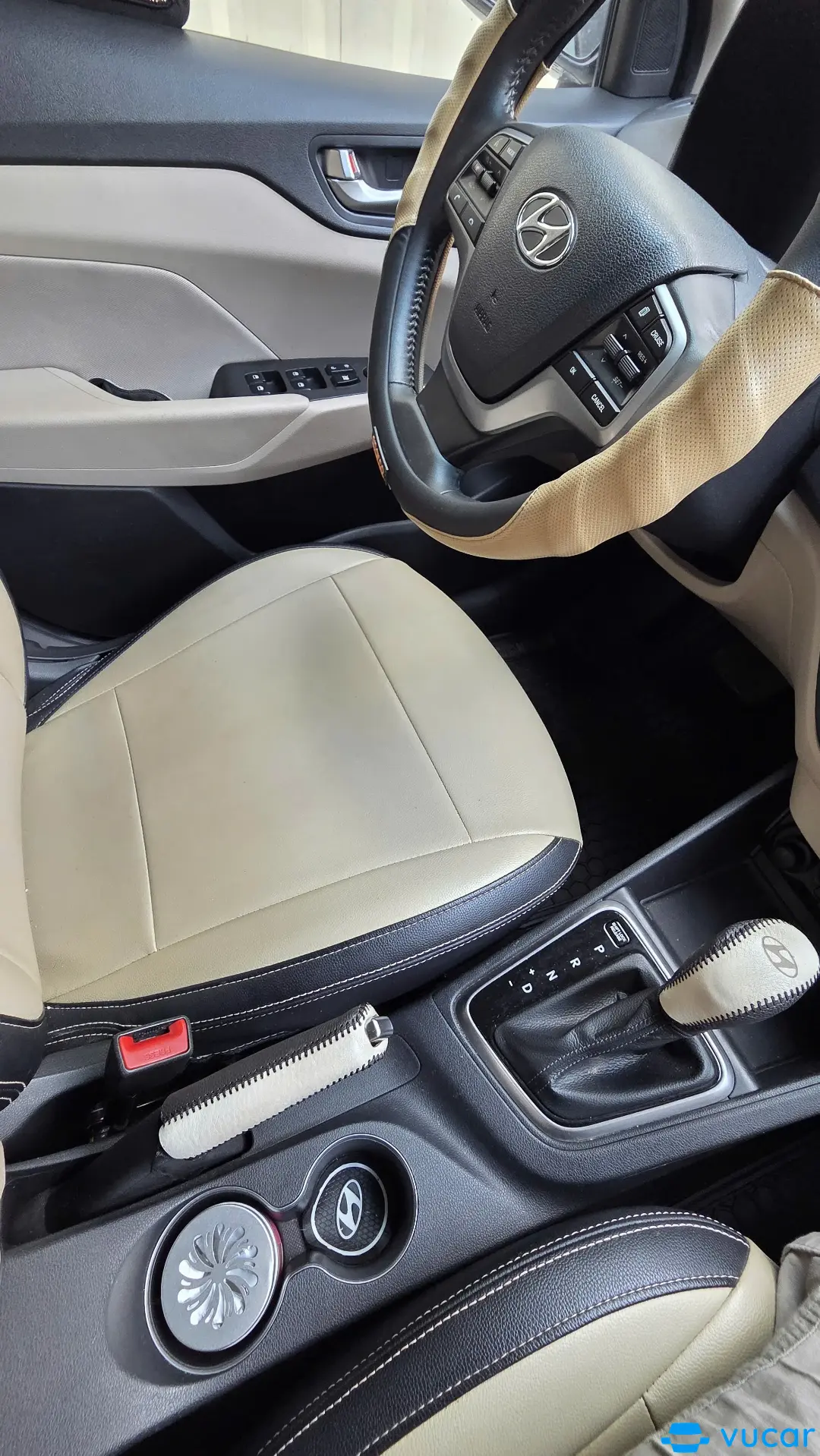 Hyundai Accent 1.4 AT 2022 - Nội thất 2