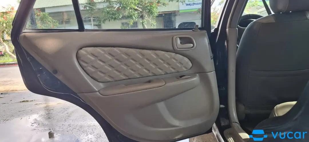 Toyota Vios 1.5 MT 2004 - Nội thất 6
