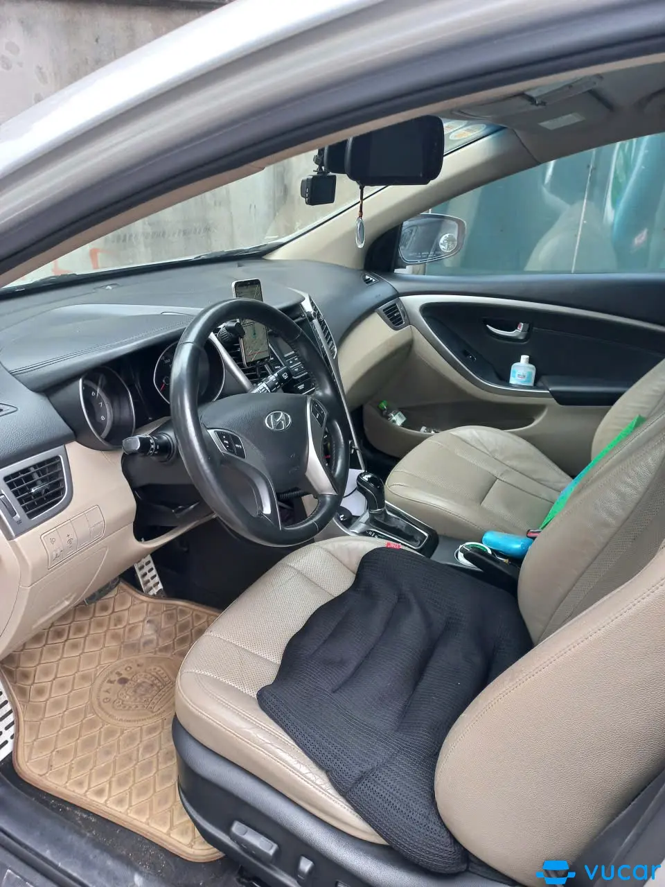 Hyundai I30 1.6 AT 2013 - Nội thất 3