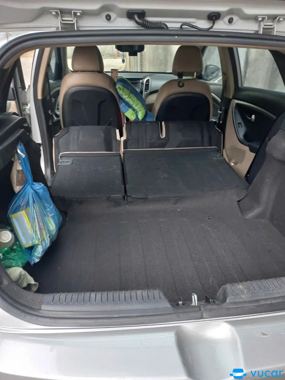 Hyundai I30 1.6 AT 2013 - Nội thất 2