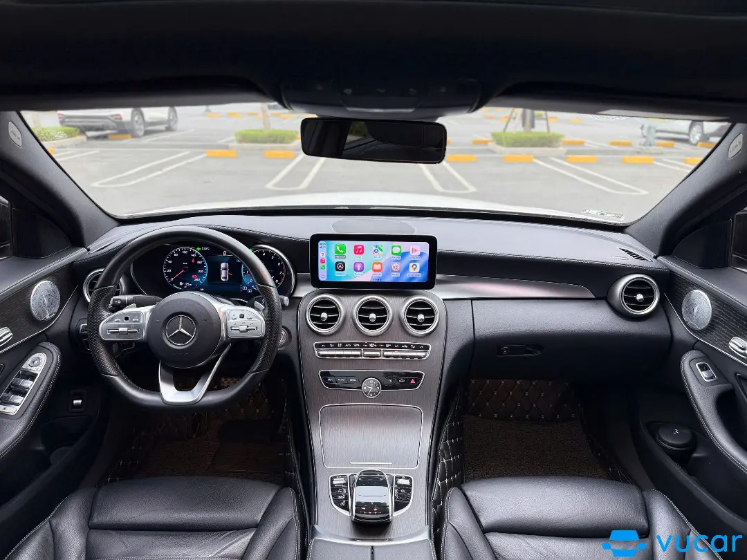 Mercedes C300 AMG 2020 - Nội thất 3