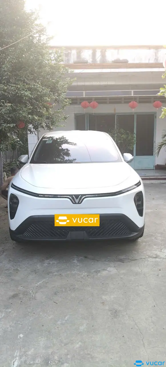 Ảnh xe Vinfast Limo green AT 2026