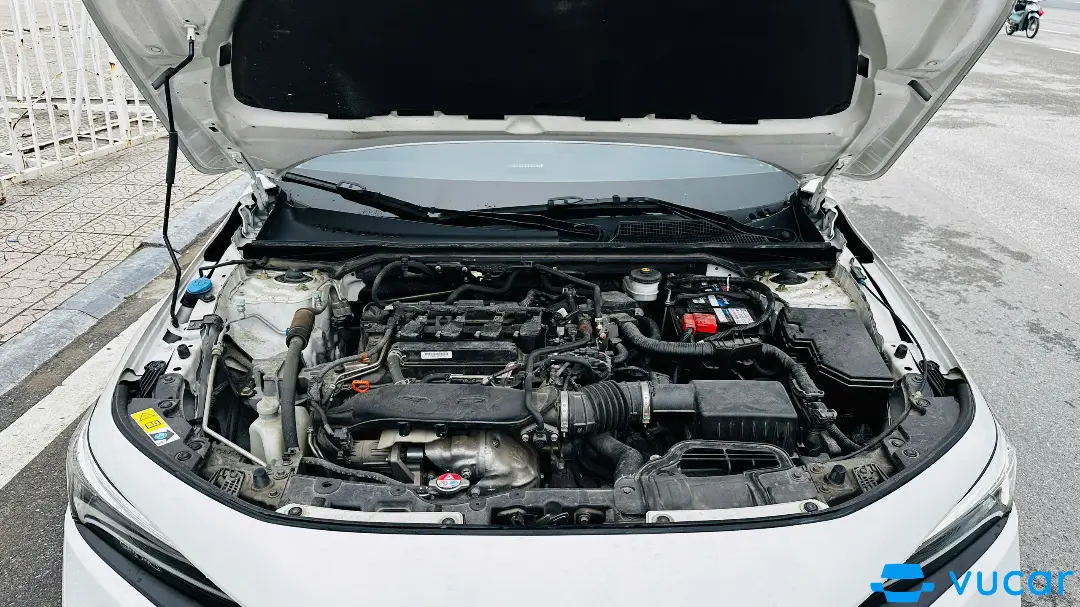 Honda Civic G 2022 - Khoang động cơ 1