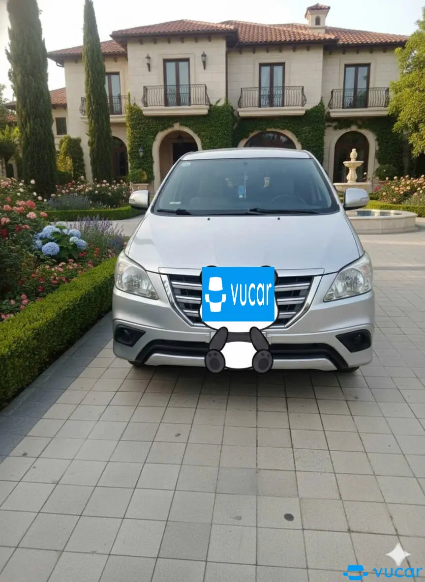 Toyota Innova 2015