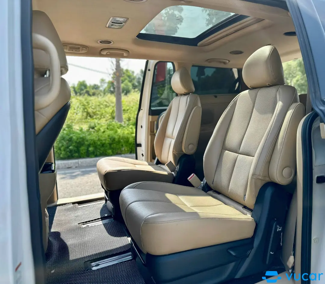Kia Sedona 2.2L DATH 2018 - Nội thất 1