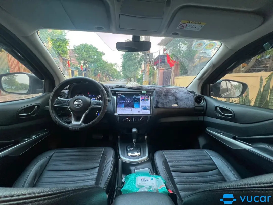 Nissan Navara EL 2.3 AT 2WD 2023 - Nội thất 2