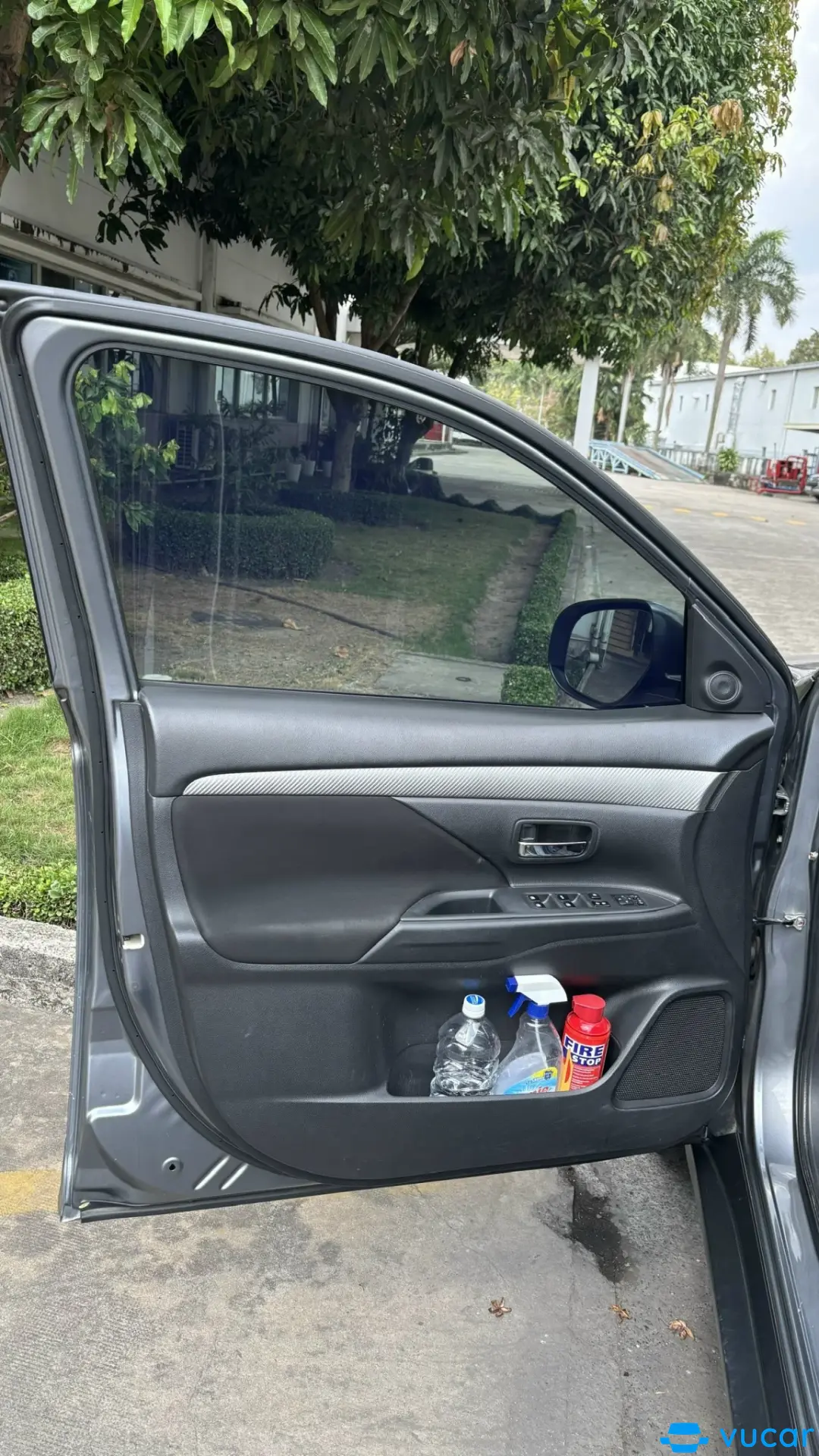Mitsubishi Outlander 2.0 CVT 2019 - Nội thất 3
