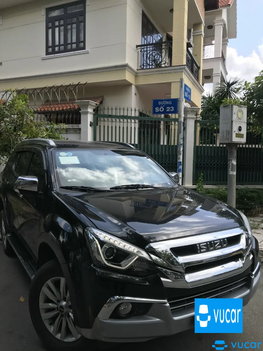 Isuza MUX Prestige 1.9 AT 2019 - Ngoại thất 6
