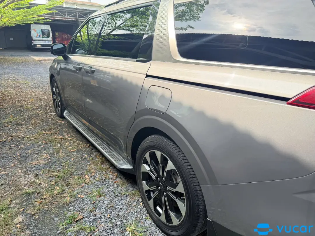 Kia Carnival Premium 2.2D 2022 - Ngoại thất 4